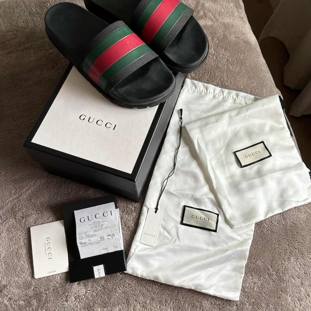 Gucci Black Slides with Signature Green & Red Stripes